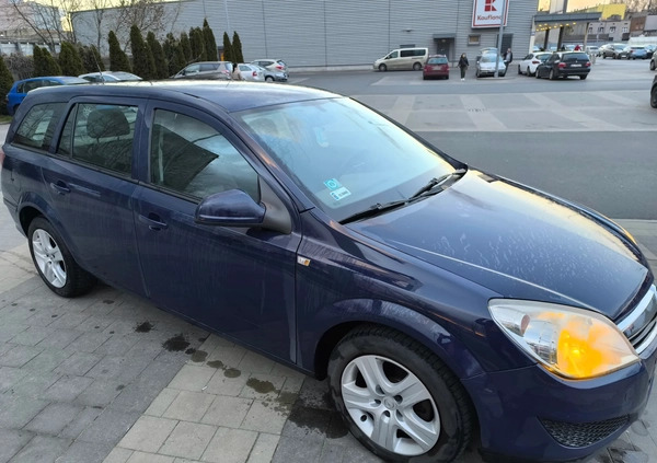 Opel Astra cena 11000 przebieg: 215800, rok produkcji 2009 z Łódź małe 29